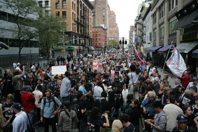 Crowd%20at%20Sept%2011%20rally%202.jpg