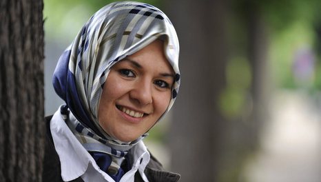 Hijab%20wearing%20politician%20in%20Belgium.jpg