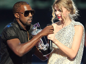 Kanye%20West%20grabs%20microphone%20from%20Taylor%20Swift.jpg