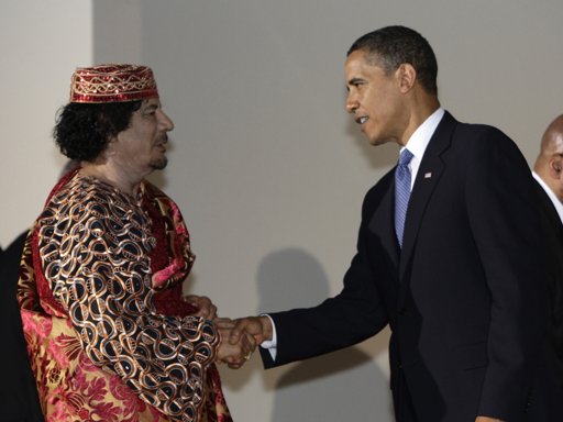 Obama%20shakes%20Kaddafi%27s%20hand.jpg