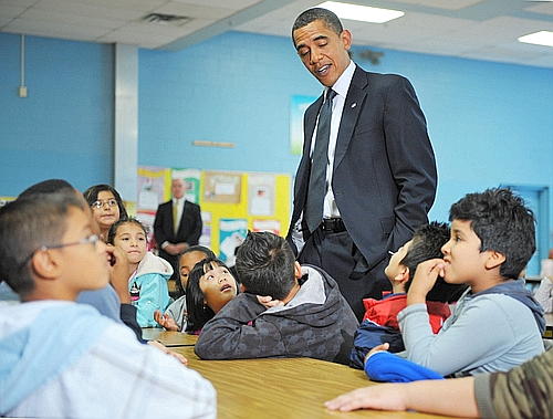 Obama%20speaks%20to%20school%20children.jpg