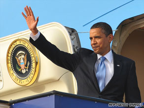 Obama%20waving%20from%20plane.jpg